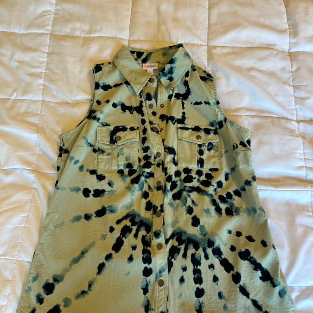 LuLaRoe green and black tie-dye tank top, Size S